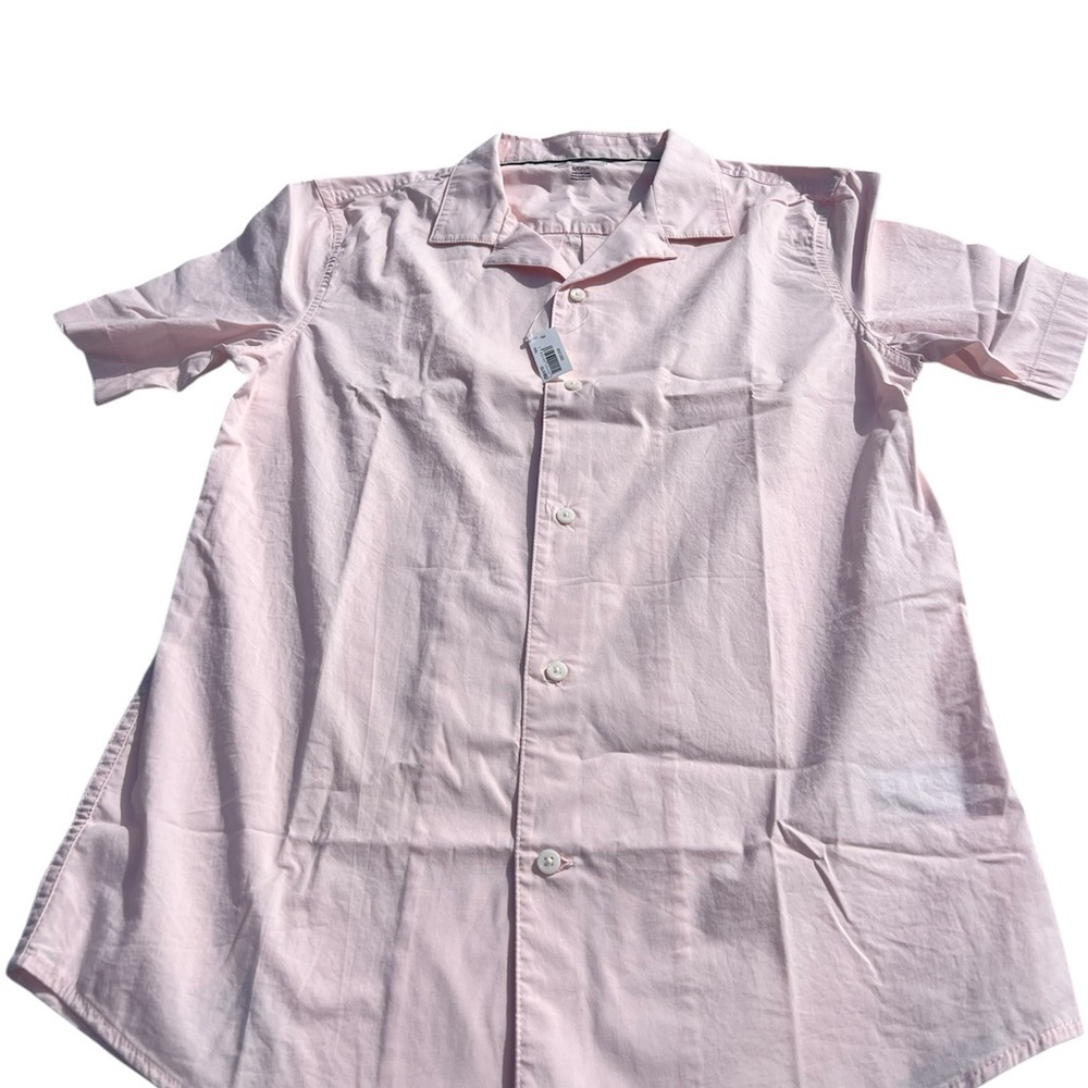 Amazon Essentials Men's Short-Sleeve Button-Down Shirt in Light Pink - Picture 2 of 4
